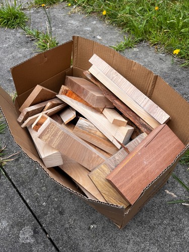 Various size offcuts - offcuts, box